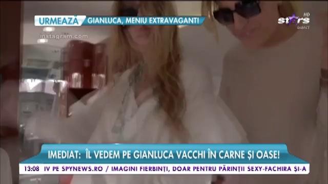 Cum se distrează Gianluca Vacchi &icirc;n timpul zborului!