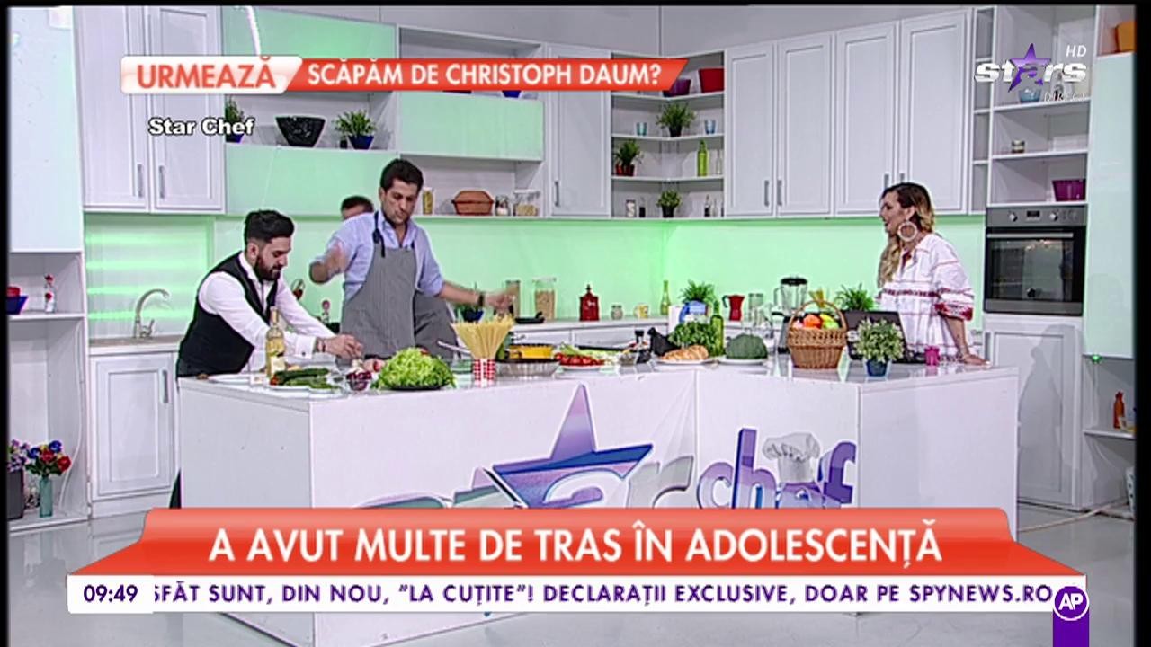 &Icirc;nainte de BAC, un c&acirc;ntăreţ celebru a pățit-o: "Ne-a exmatriculat pe loc&rdquo;