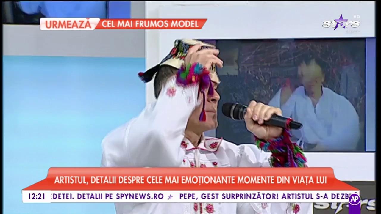 Radu Ille, mereu vesel și energic. El este c&acirc;ntărețul cu o familie perfectă