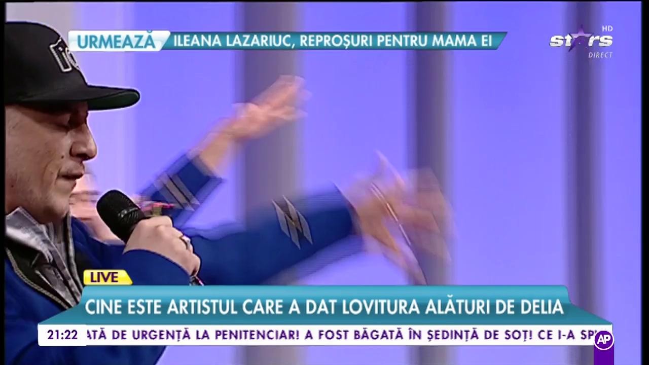 Live! Macanache și colegii săi din trupa 4G c&acirc;ntă piesa "Loto"