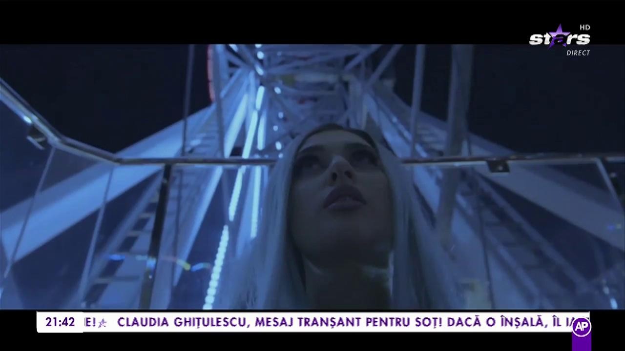 Kaira, una dintre cele mai ascultate artise din Rom&acirc;nia. c&acirc;ntă &icirc;n platoul Răi da' buni
