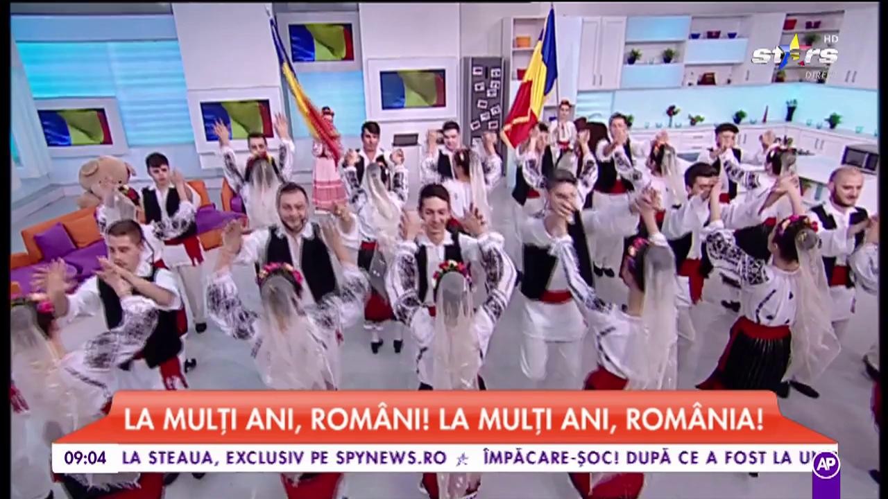 La mulți ani, rom&acirc;ni! La mulți ani Rom&acirc;nia! Dans tradițional &icirc;n platoul Star Matinal