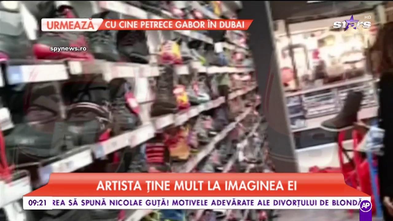 Ce face Cream când crede că nu o vede nimeni. Artista ține mult la imaginea ei