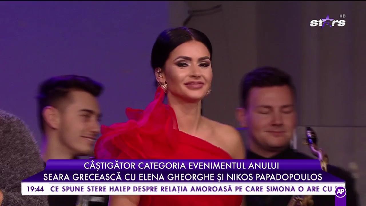 Nikos Papadopoulos c&acirc;ntă &icirc;n cadrul Stars Awards