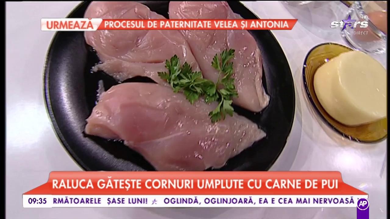 Ralu ne pregătește „Cornuri umplute cu carne de pui”