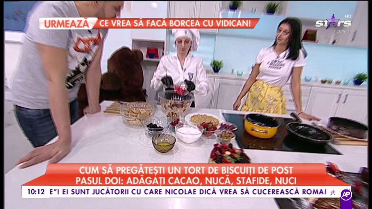 Cum se pregătește un tort de biscuiți de post.