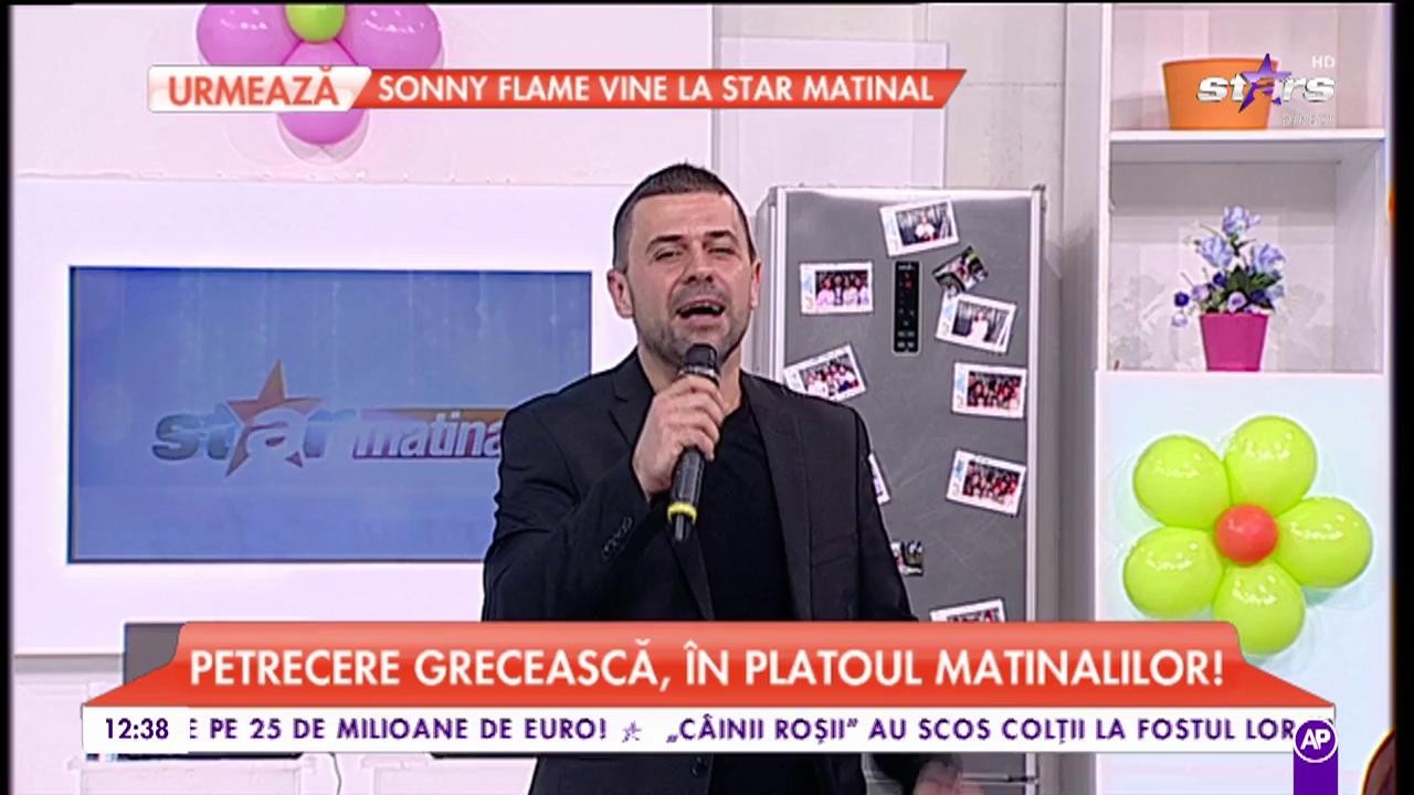 Petrecere grecească, &icirc;n platoul matinalilor! &Icirc;i facem &bdquo;botezul&rdquo; lui Andrei ca la carte