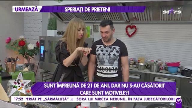 Annes face echipă cu iubitul și impresarul ei. Sunt împreună de 21 de ani, dar nu s-au căsătorit