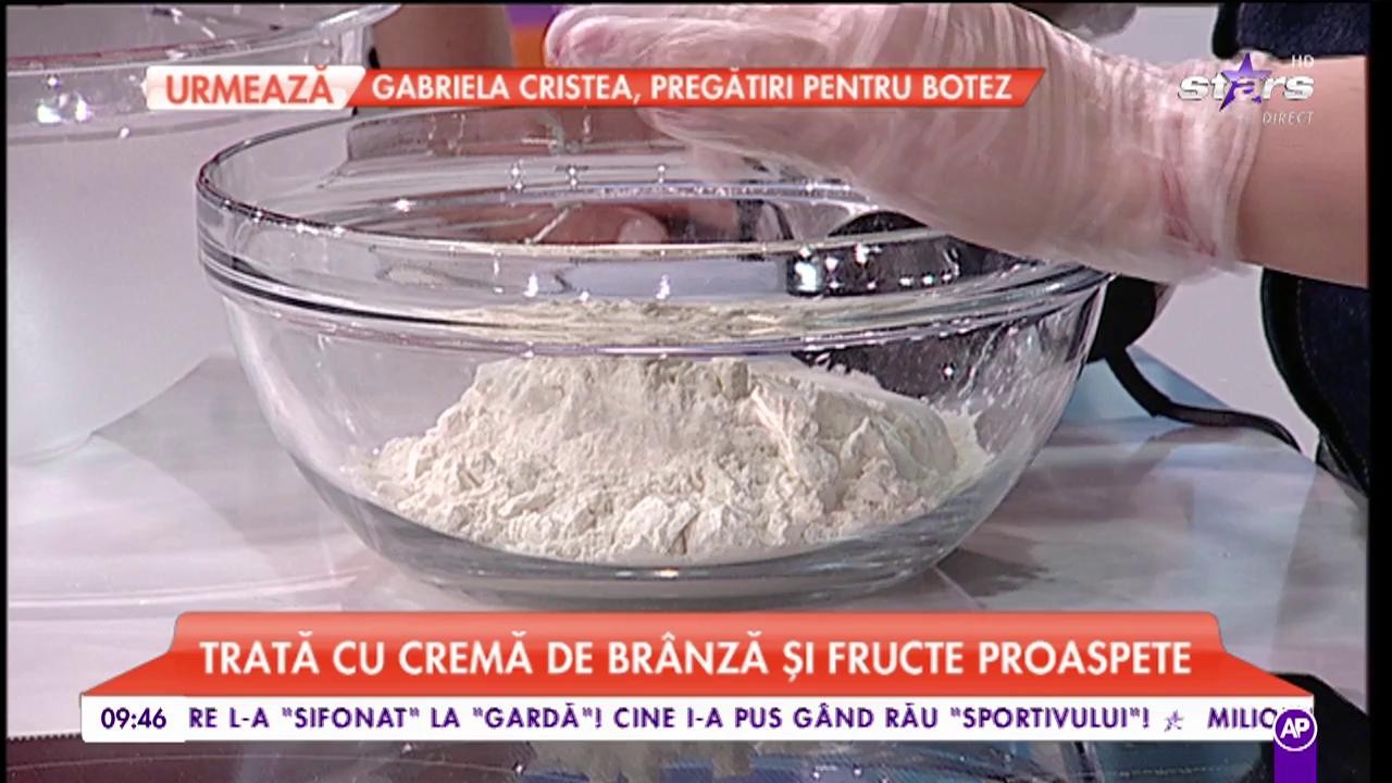 Cum poti să prepari cea mai delicioasă „Tartă cu cremă de brânză și fructe proaspete”