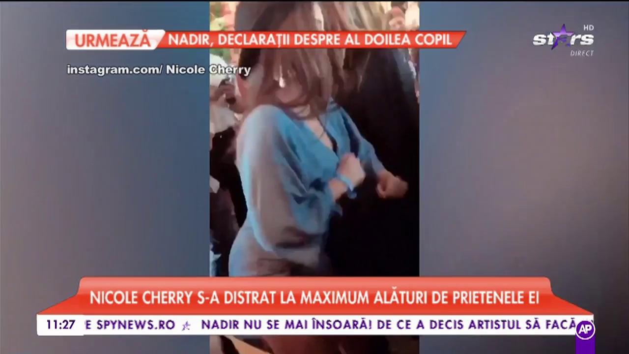 Nicole Cherry sărbătorește despărțirea în club. Vedeta s-a distrat maxim alături de prietenele ei