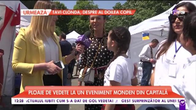 Ploaie de vedete la un eveniment monden din Capitală. Denisa Nechifor și fetița, prezente la eveniment