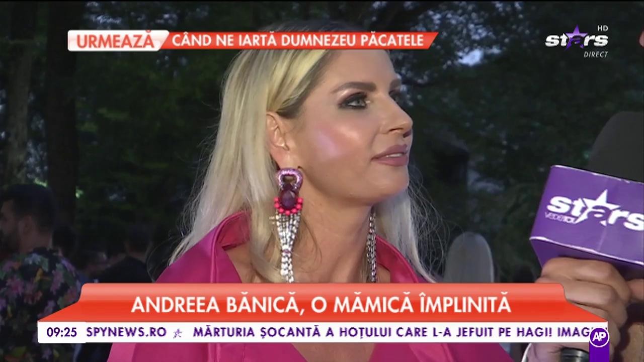 Andreea Bănică, o mămică împlinită. Cum reușește vedeta să se împartă între familie și carieră