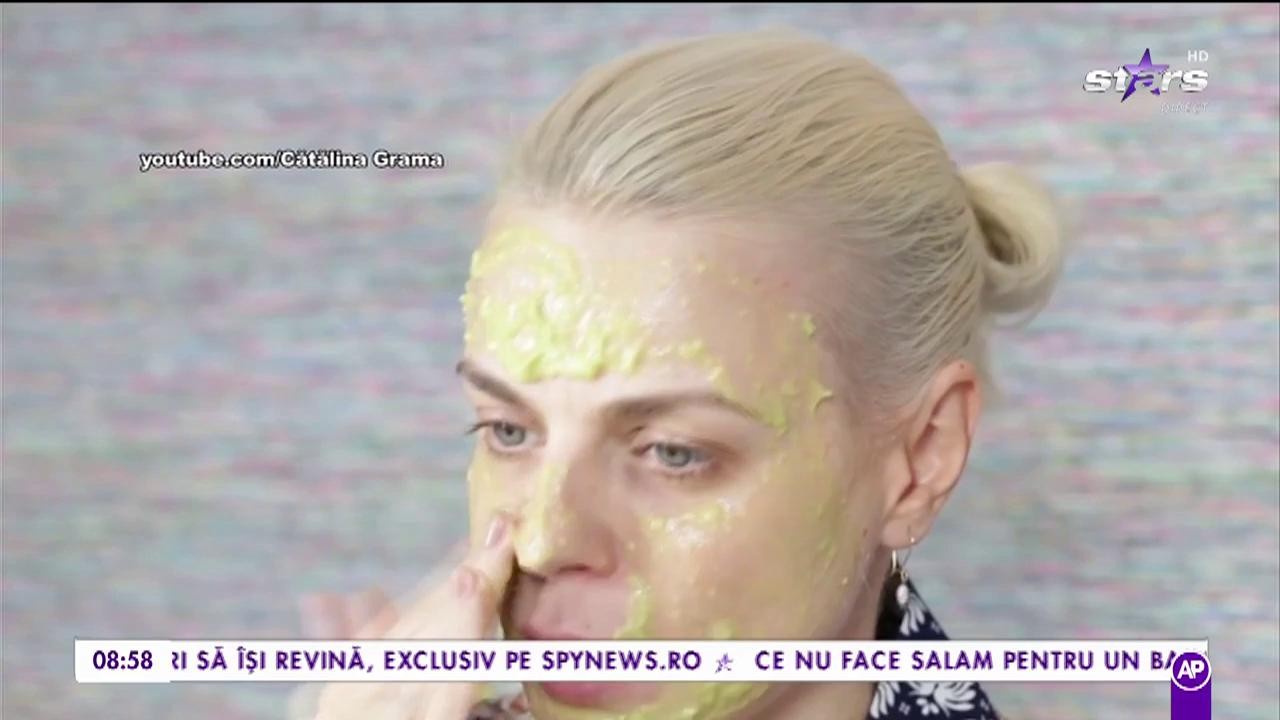Jojo ne-a v&acirc;ndut c&acirc;teva trucuri de frumuseţe. Masca minune pe care o puteţi face singure acasă