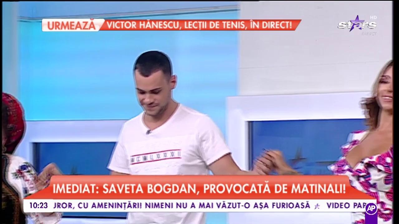 Saveta Bogdan a c&acirc;ntat o piesă de muzică populară
