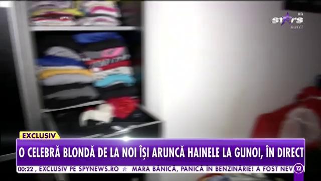 C&acirc;ntăreaţa cu ochi de diamant &icirc;și aruncă hainele la gunoi, &icirc;n direct