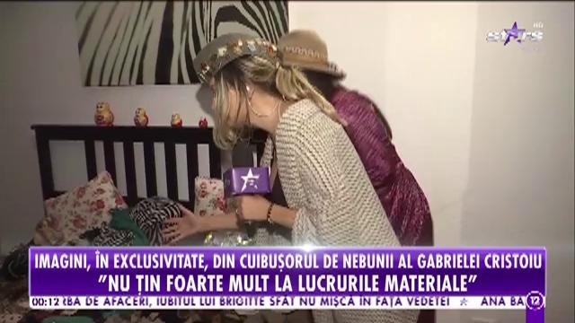 Imagini, &icirc;n exclusivitate, din cuibuşorul de nebunii al Gabrielei Cristoiu. Cum arată garderoba vedetei