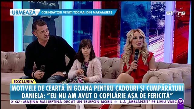 Daniela Gyorfi, George Tal și fiica lor, Maria, îi scriu scrisoarea lui Moș Crăciun