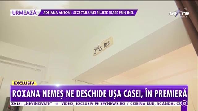 Roxana Nemeş ne deschide uşa casei, &icirc;n premieră! Cum &icirc;l aşteaptă blondina pe Moşul cel darnic