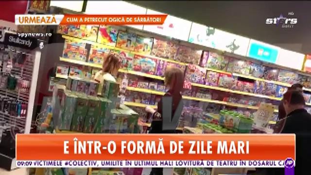 Oana S&icirc;rbu, apariție impecabilă &icirc;ntr-un mall din Capitală