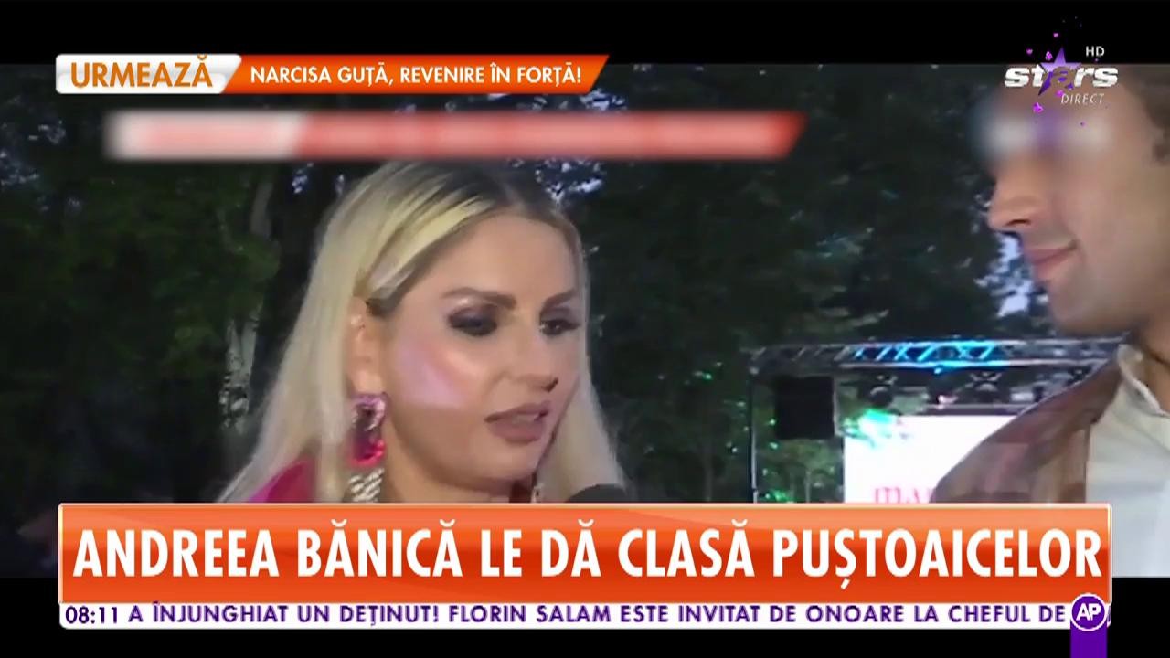 Andreea Bănică s-a jucat cu imaginaţia bărbaţilor, &icirc;ntr-un mall din Capitală