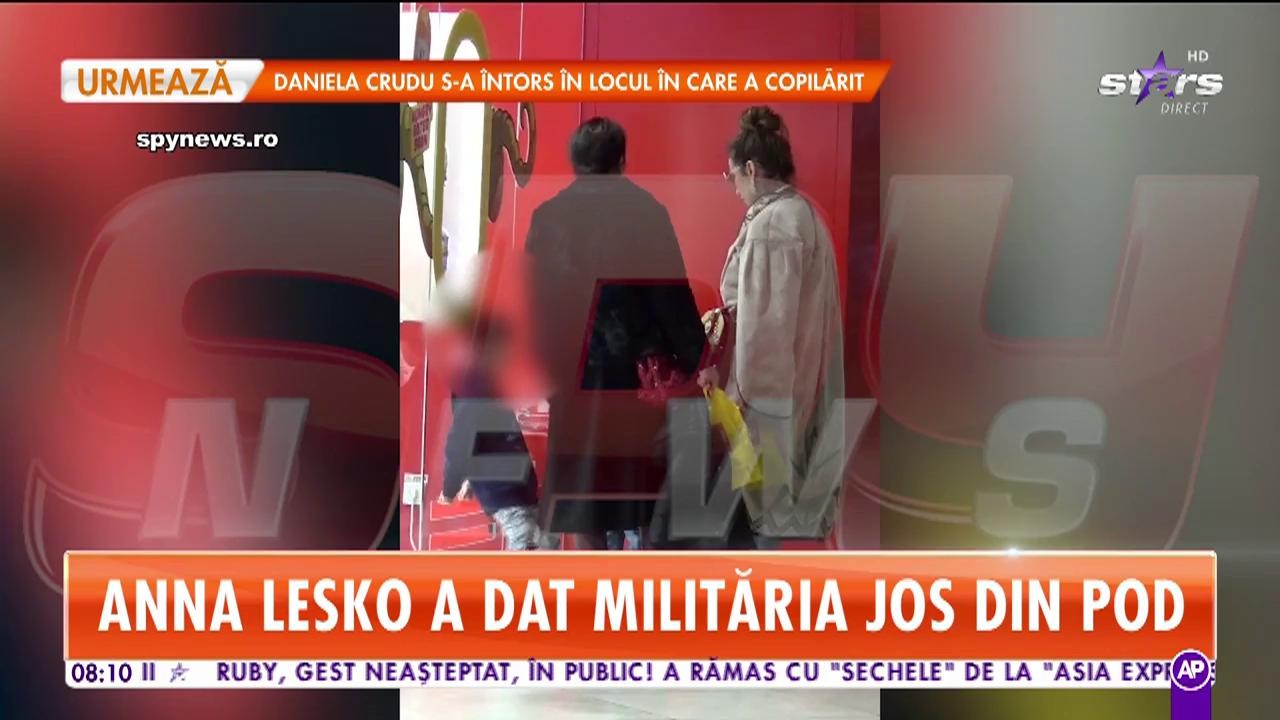Anna Lesko, lecție de educație de față cu toată lumea! A făcut instrucție cu fiul ei, &icirc;n mijlocul mall-ului