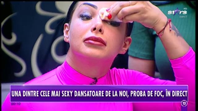 Larisa Munteanu, dansatoarea senzuală a maneliştilor, renunţă la machiaj, &icirc;n direct