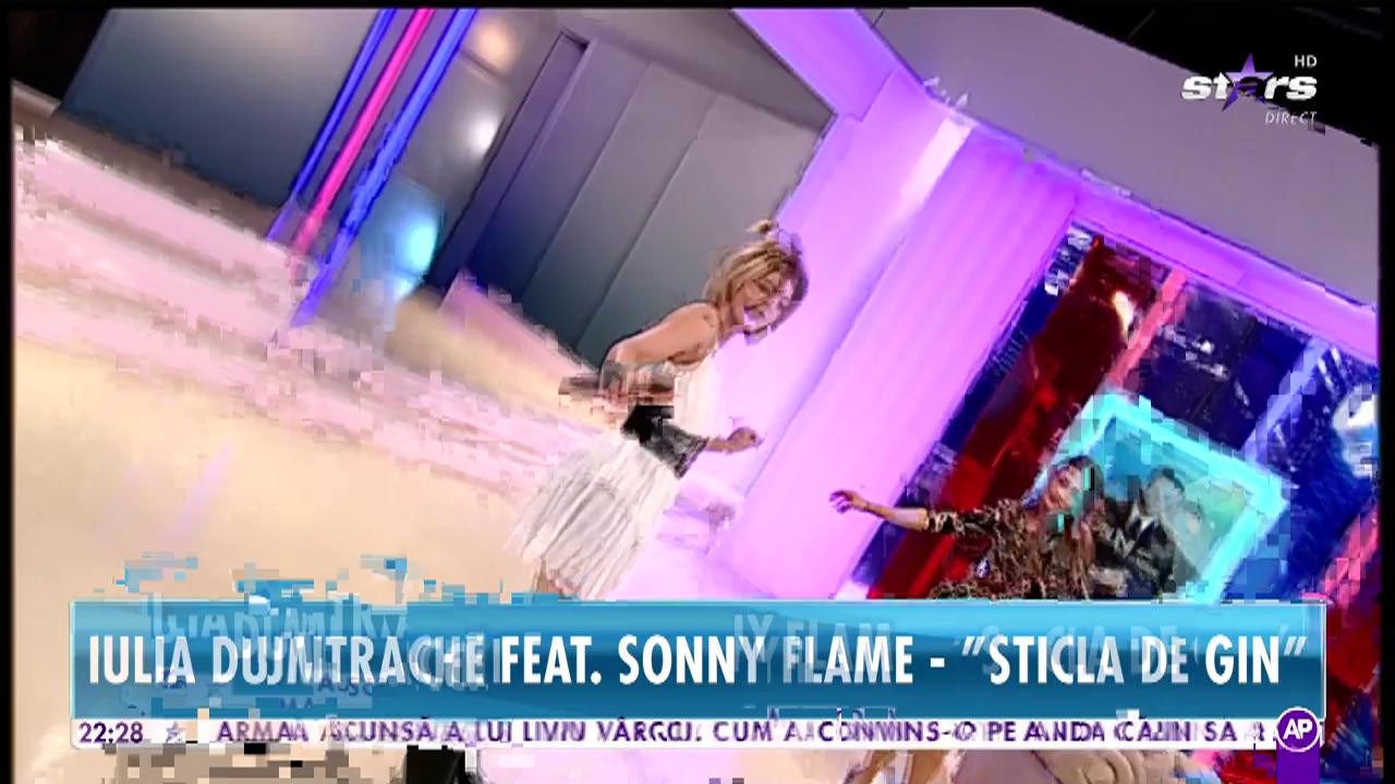 Iulia Dumitrache feat. Sonny Flame - Sticla de gin