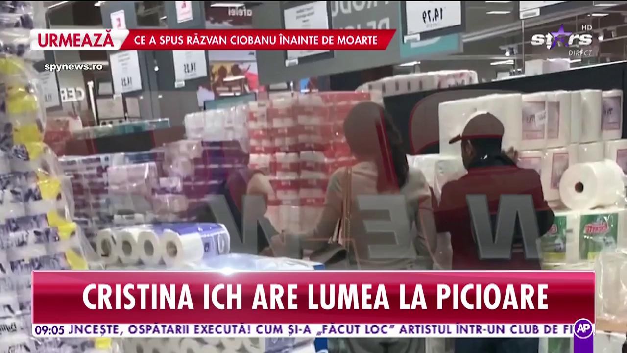 Cristina Ich are lumea la picioare! Și-a luat valet, iar fanii &icirc;i pupă m&acirc;na pe stradă