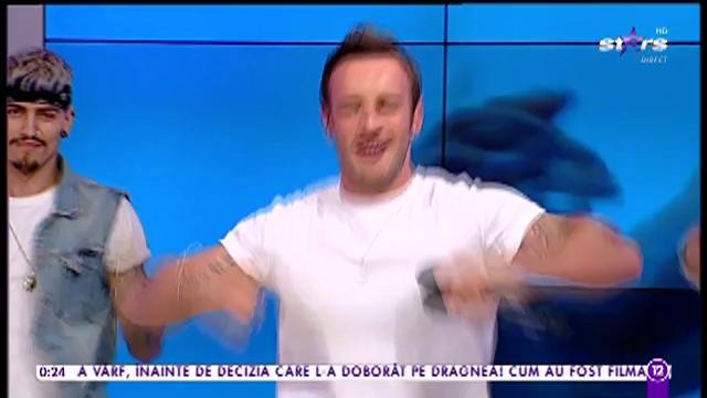 Agenția VIP. Alex Toma c&acirc;ntă melodia Amor, amor