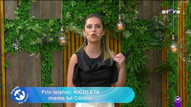 Dragoste fara secrete. Carmen, cu ochii &icirc;n lacrimi, după ce a primit un telefon de la cineva drag de acasă