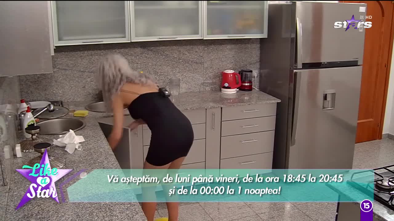 Like a Star! Nicoleta: Vreau să ies din casă. &Icirc;nnebunesc din cauza băieților. &Icirc;mi cade și părul!