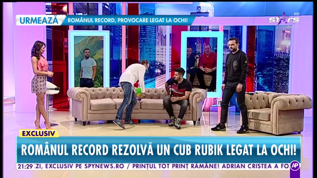 Cristian Leana, românul care rezolvă un cub rubik legat la ochi!