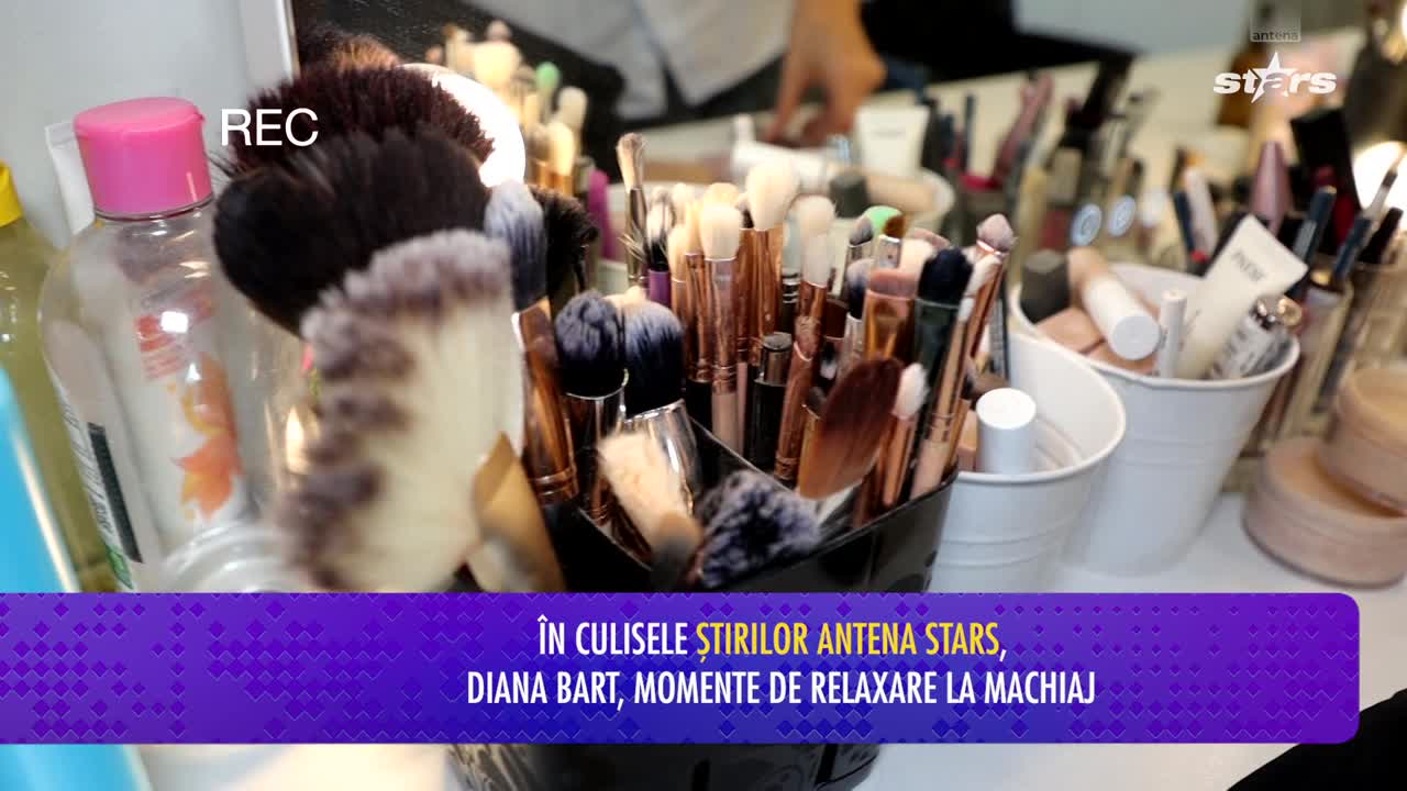 Infiltrați în culise