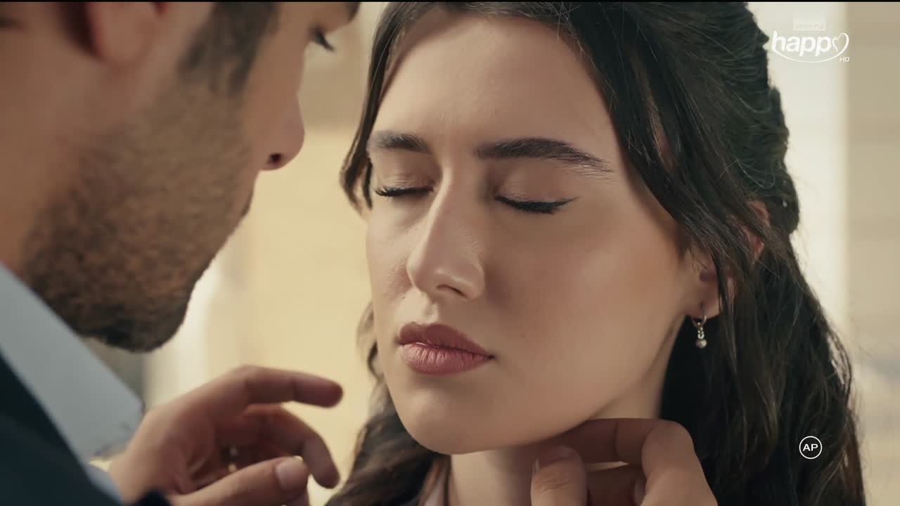 Pe aripile iubirii | Episoadele 247 și 248