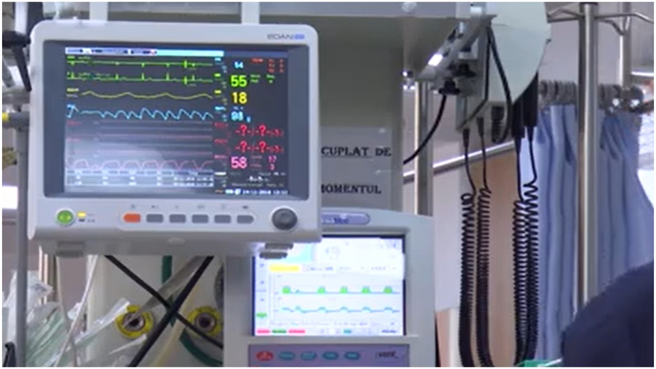 Două fetiţe au ajuns la spital cu arsuri pe faţă şi pe mâini, după un experiment care a mers prost, la un târg ştiinţific din Cluj-Napoca