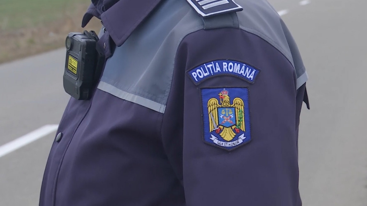 Încă un poliţist a fost găsit mort astăzi, împuşcat cu arma din dotare ...