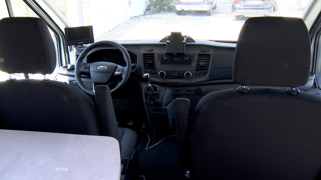 Închisoare cu suspendare pentru şoferul care a agresat sexual de şase ori o fetiţă de 12 ani