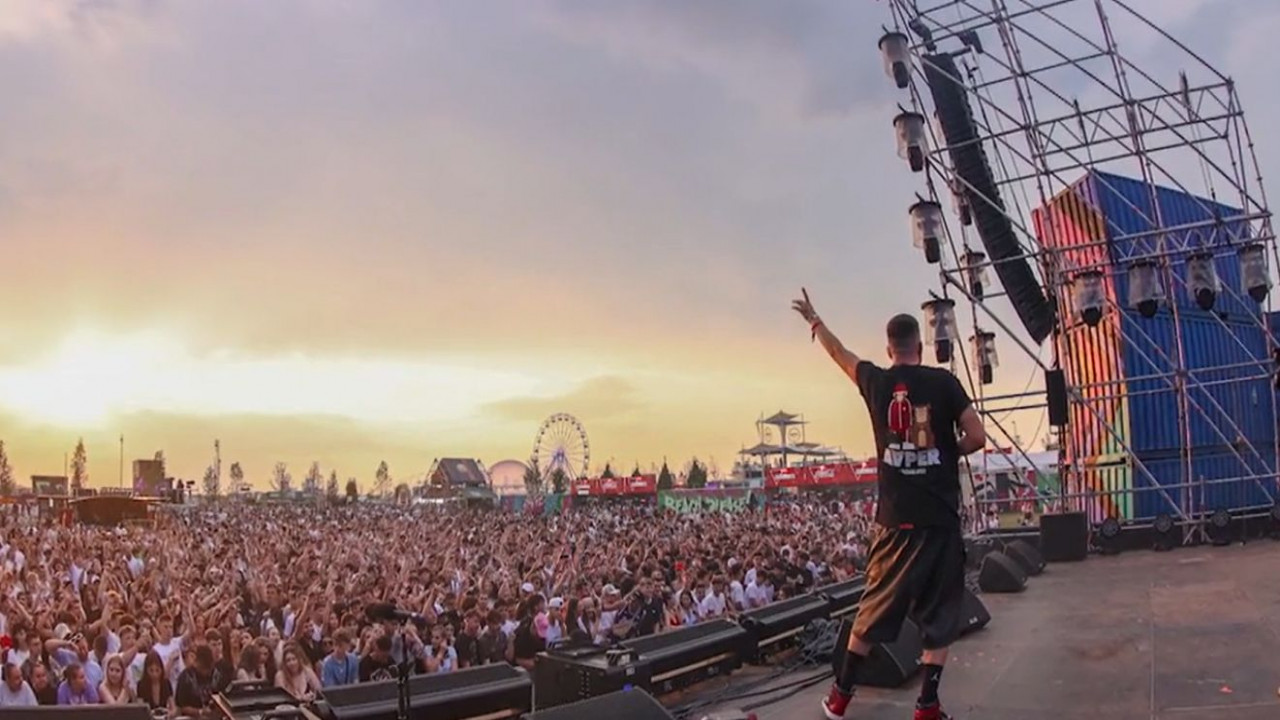 Ministrul Afacerilor Interne anunţă verificări după Festivalul Beach Please
