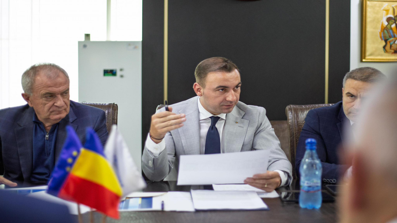 Peste 4 milioane de români vor avea facturi duble la energie. Bogdan Ivan: "Le dăm vouchere"