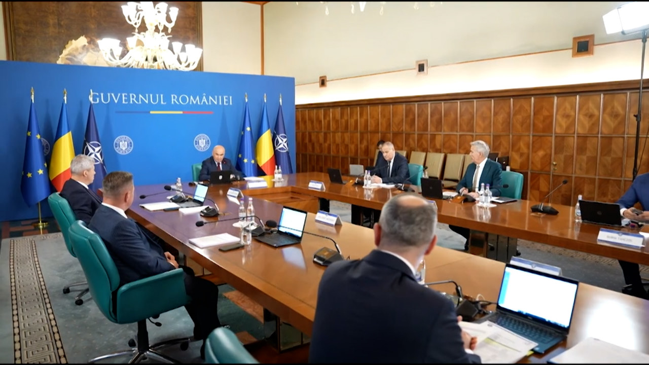 Surse: Indemnizaţiile şefilor din companiile de stat, plafonate la 20.000 de lei
