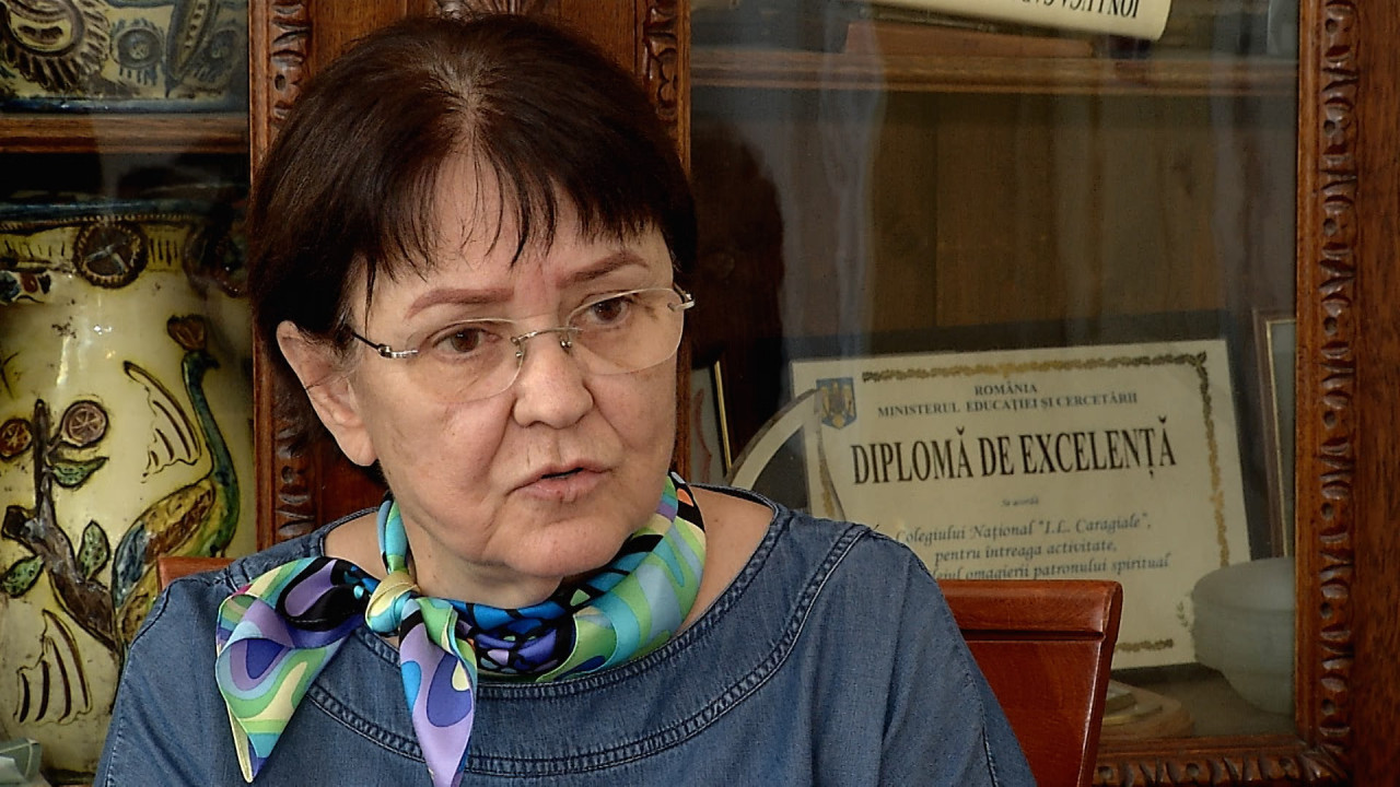 Profesorii, în căutarea orelor în plus înainte de anul şcolar. Sindicaliştii ameninţă cu proteste