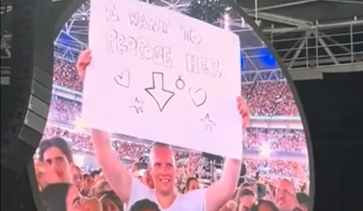 Coldplay, hohote de râs la Wembley: "Nu este partenera altcuiva?"