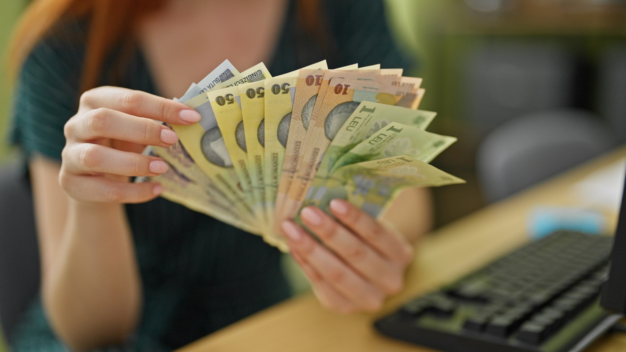 Se fac angajări în ţară şi în străinătate: peste 34.000 de joburi, din care pentru 19.600 nu se cer studii