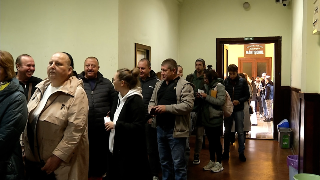 Alegeri în Republica Moldova: Sondaje și fraude înainte de scrutin