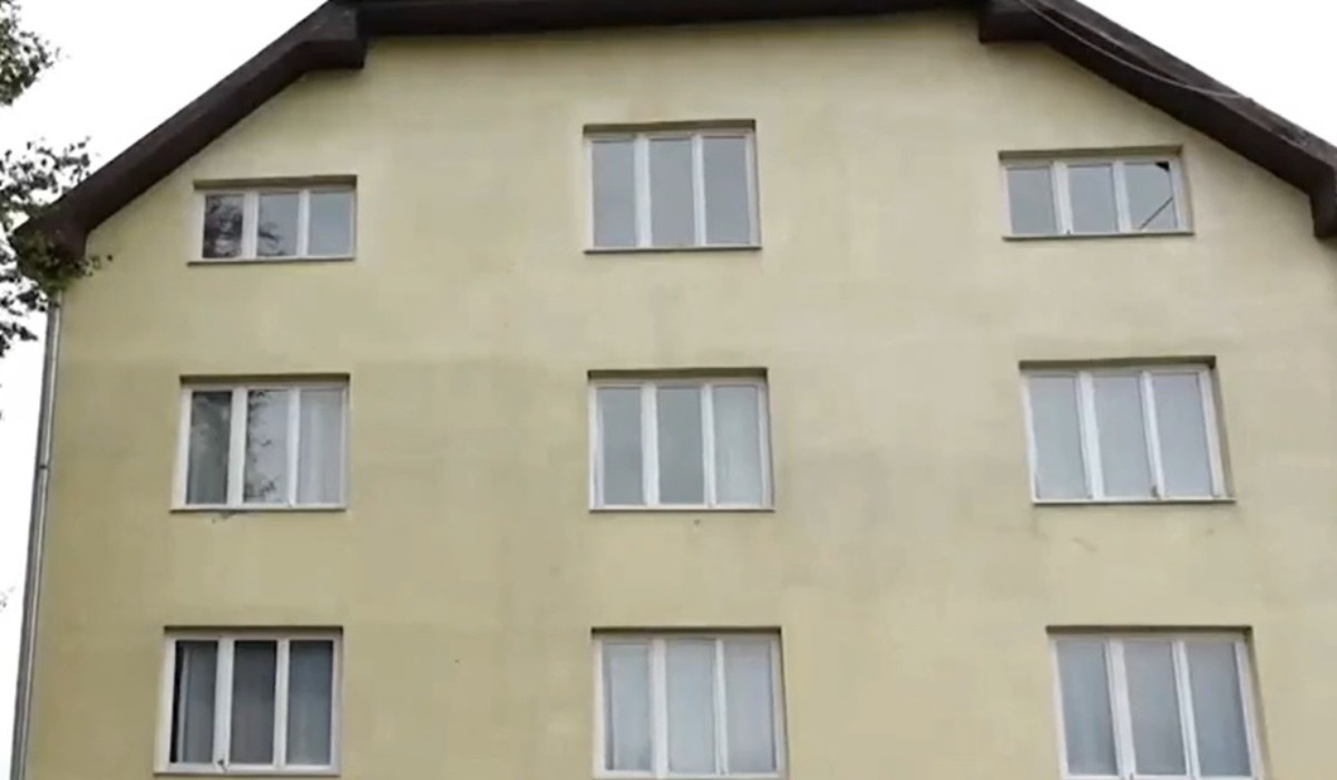 Infestaţie de ploşniţe la un internat din Harghita. Peste 60 de elevi au fost evacuaţi