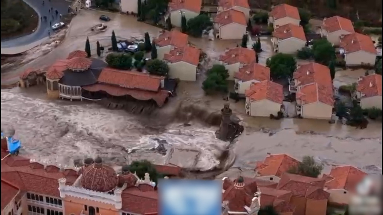 Ciclonul Barbara a devastat Bulgaria înainte de a ajunge în România. Patru morţi şi staţiuni inundate