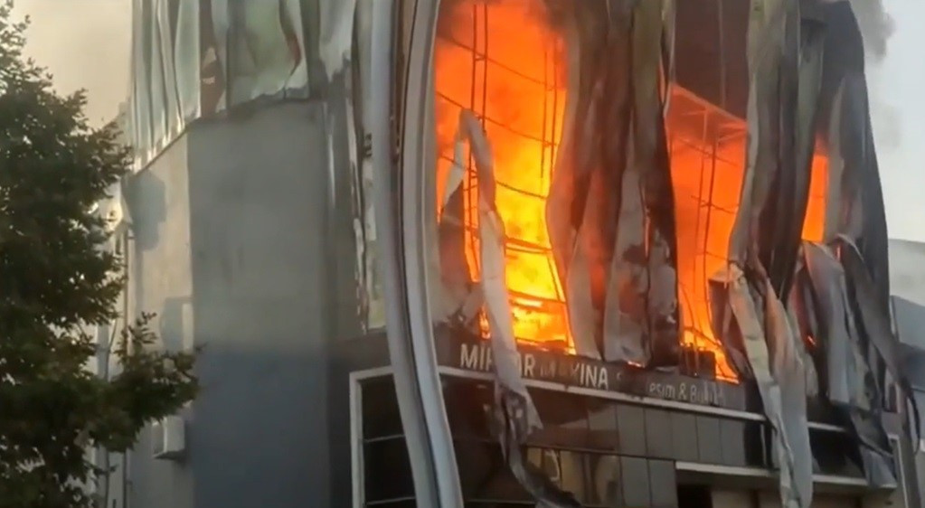 Incendiu devastator în Turcia: 6 morți la un depozit