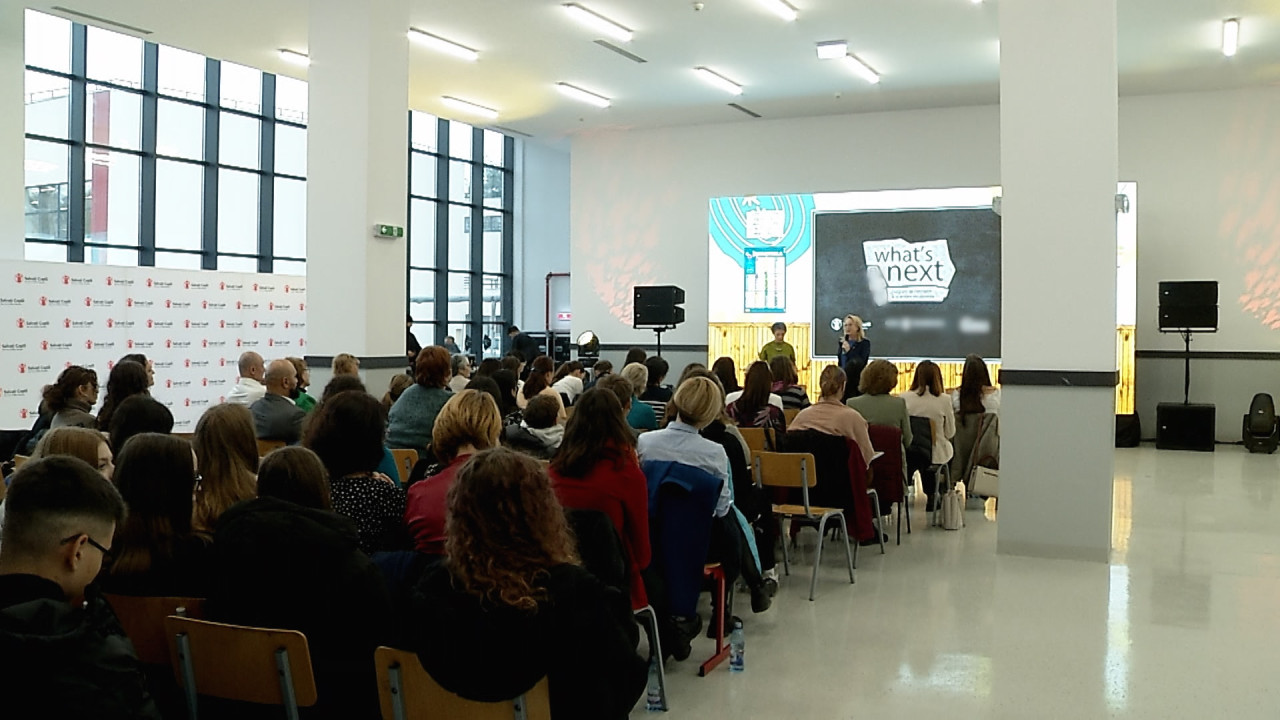 Elevii români, fără orientare vocaţională. Aproape jumătate dintre ei nu ştiu ce cale să aleagă