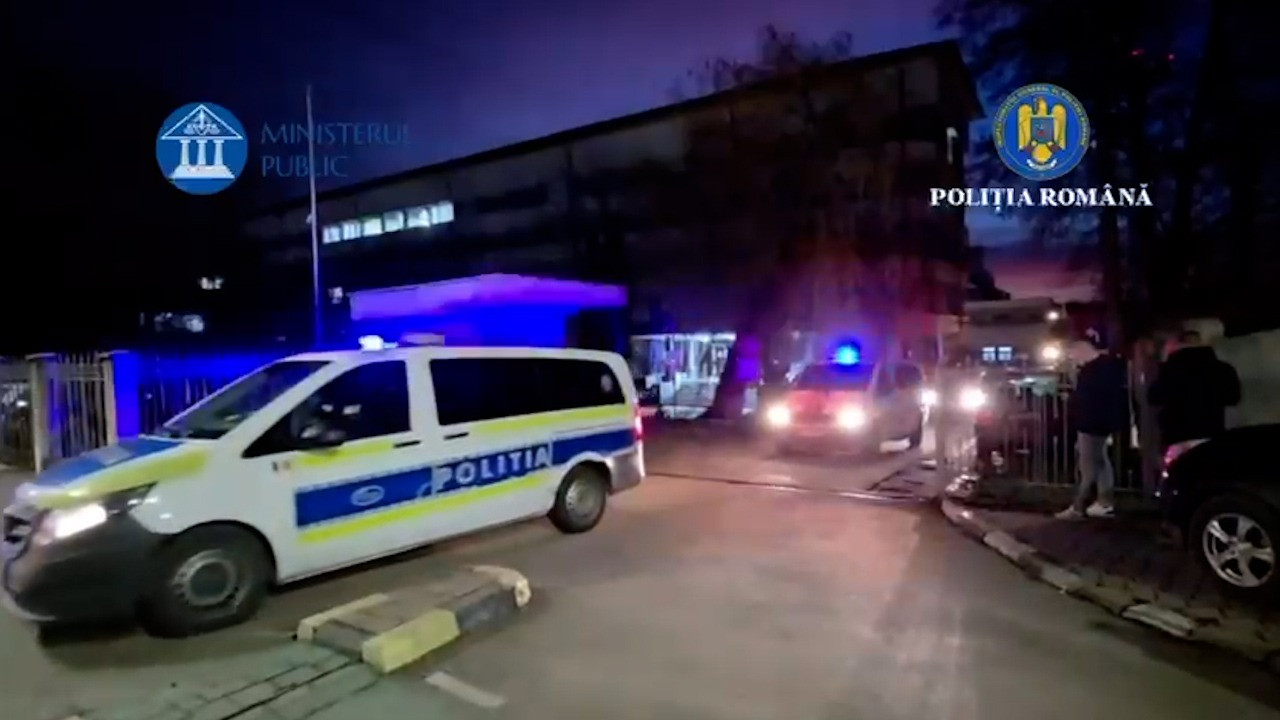 17 perchizi&#355;ii la re&#355;eaua care ob&#355;inea acte rom&acirc;ne&#351;ti pentru ru&#351;i, ucraineni &#351;i moldoveni. Cine sunt viza&#355;i