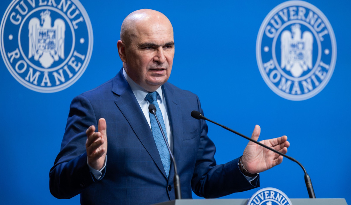 Bolojan discută, astăzi, cu sindicatele și patronatele despre salariul minim în 2026